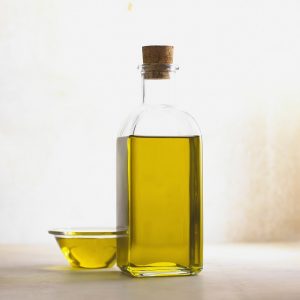 Moisturizing Oils  vs. Sealing Oils